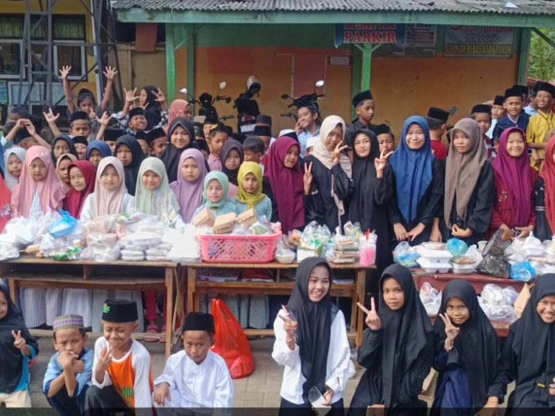 BERBAGI TA'JIL DI BULAN ROMADHON